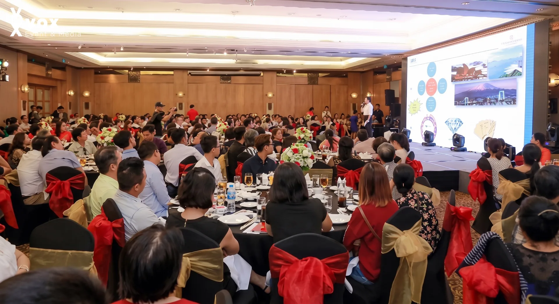 Giang Anh – khán phòng và guest experience