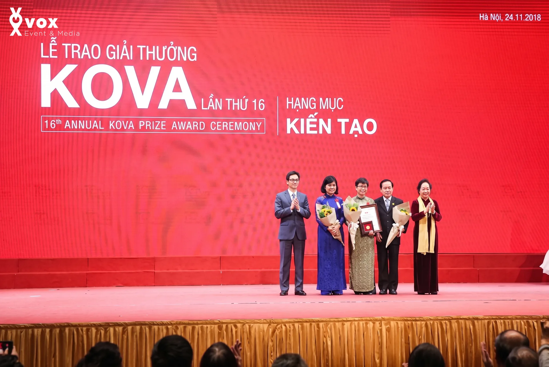 KOVA Prize — chuẩn bị sân khấu và không gian trước sự kiện